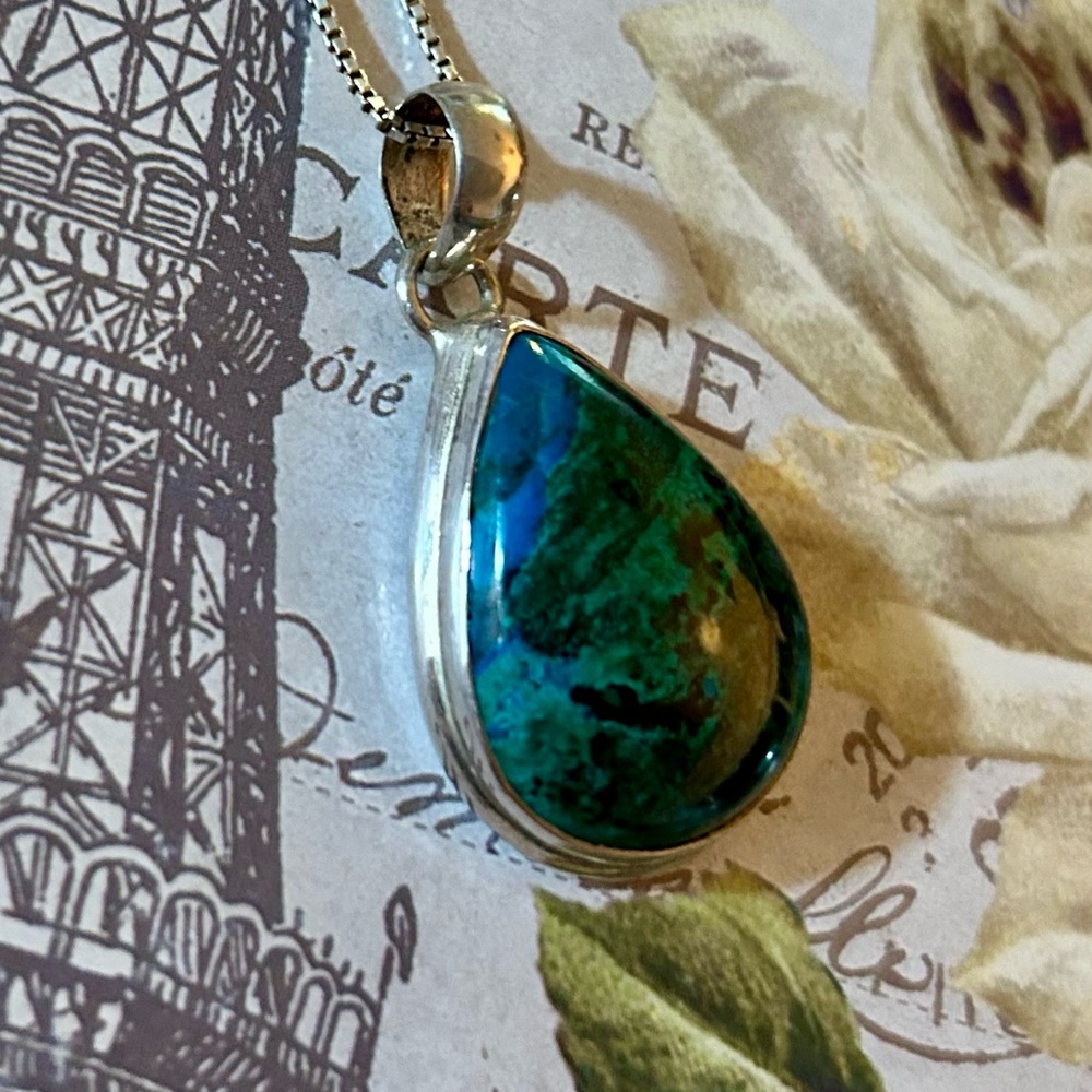 Beautiful Azurite and sterling silver pendant on sterling chain vintage